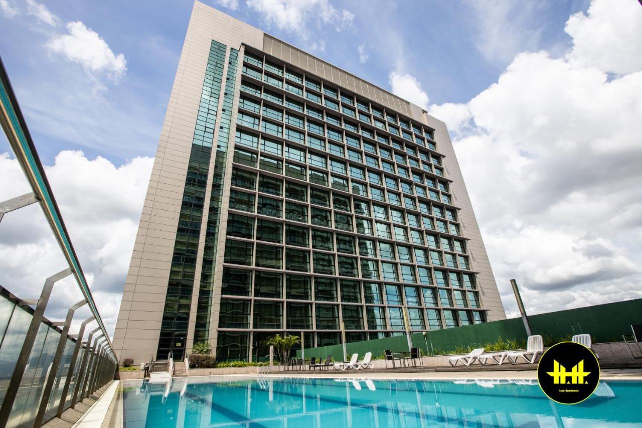 Luco Apartments @ Imperial Suites クチン エクステリア 写真